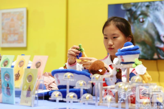 ͼΪԲ��԰�Ĵ�����С���ڡ�