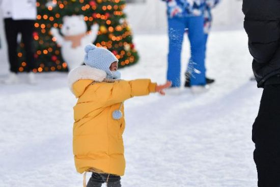 北京石景山区2020年首届"冰雪嘉年华"正式对公众开放
