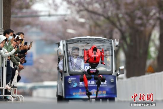 4��19�գ�2026������ׯ��������������λ����˰���������ڱ�����ׯ���С�����̨���λ�������γ�����������ѡ��ͬ����������ͬ��ս����������ͼΪ�Ʒ������ң�����λ�����ѡ�������ڱ����С���������� ���� ��